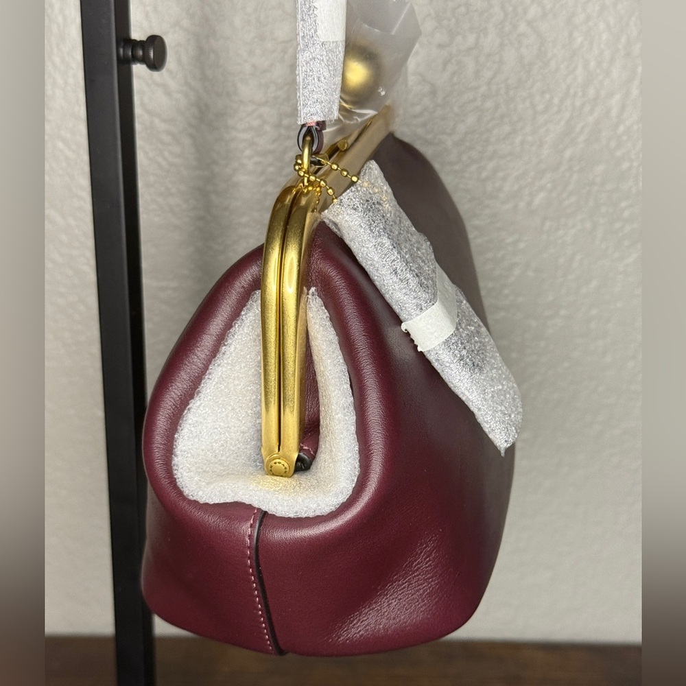 Coach Kisslock Frame Bag 16 in Brass/Black Currant Glovetanned Leather NWT - Picture 3 of 6